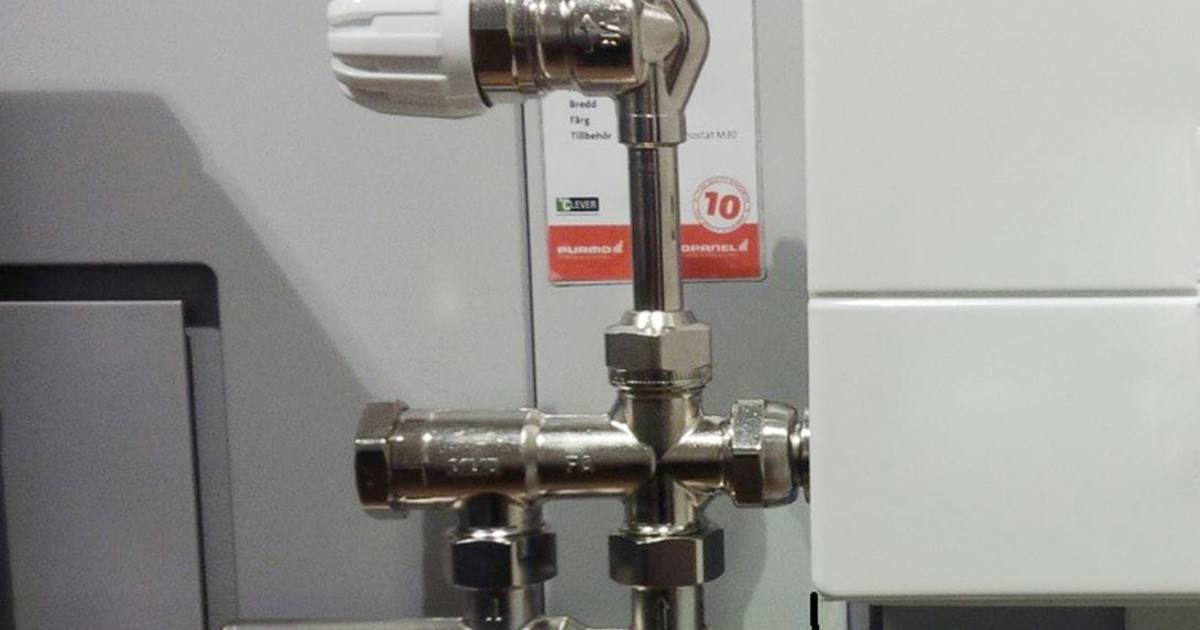 Purmo Radiator Clips Hur installerar man en Quattro fördelare på en Purmo radiator? - Purmo SE